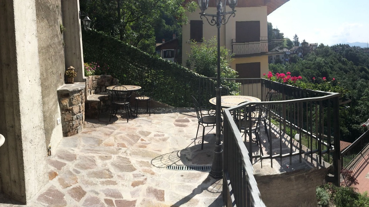 Photo of Patio Balcony in Selvino