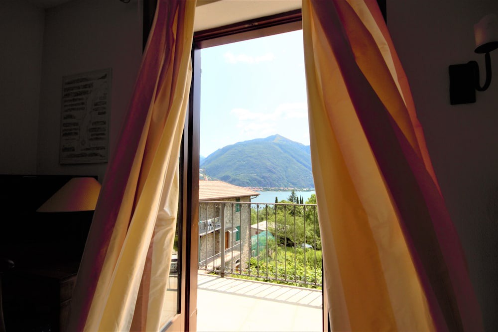 Photo of Others in Cremia