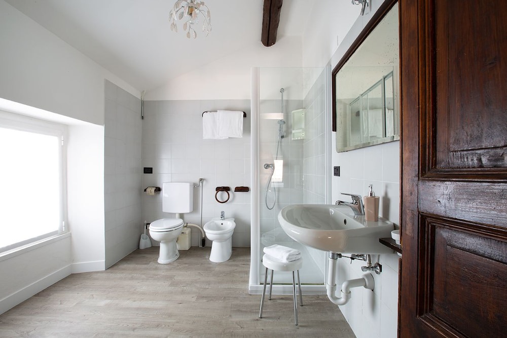 Photo of Bathroom in Carate Urio