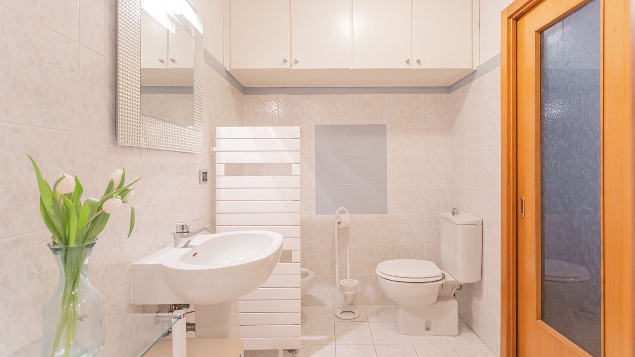 Photo of Bathroom in Como City Centre