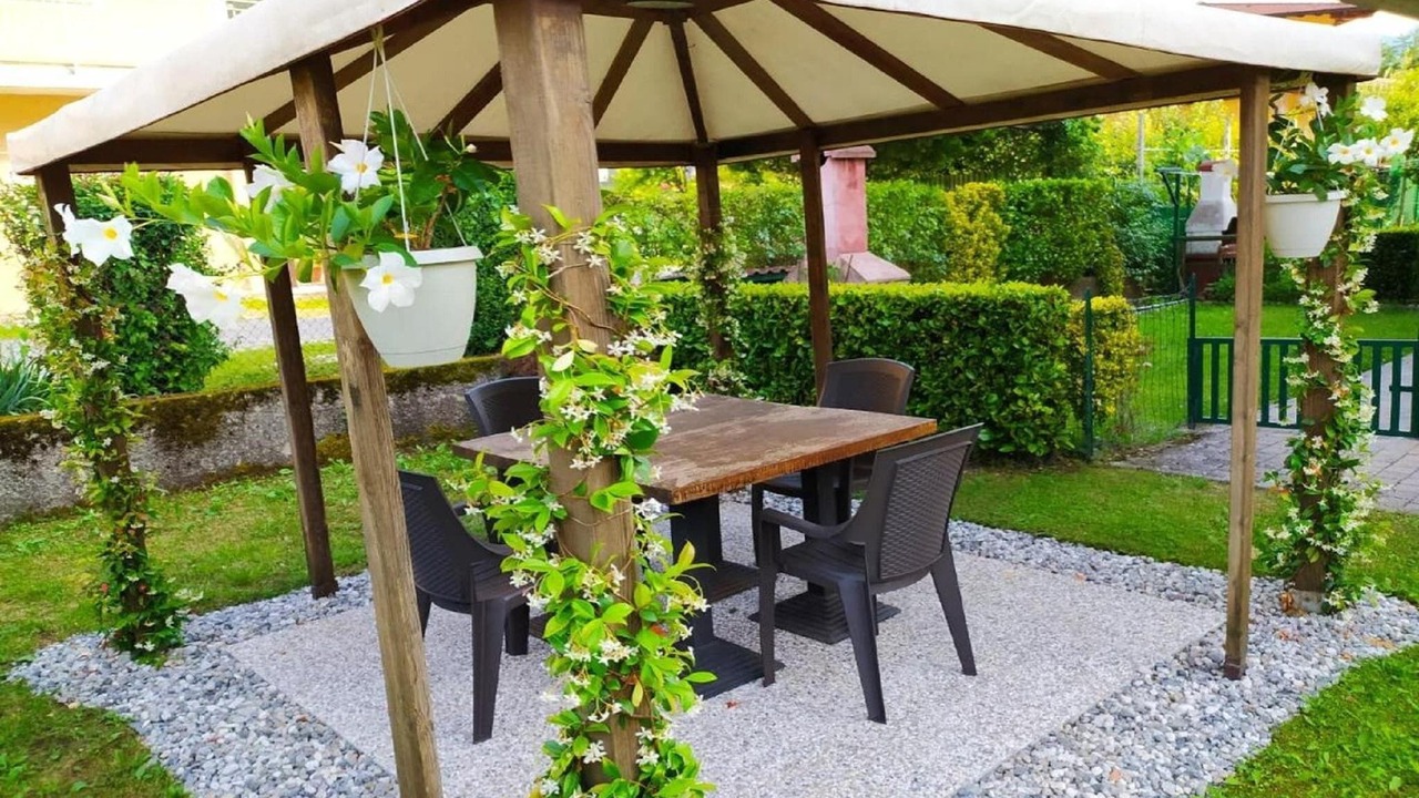 Photo of Outdoor in Crone
