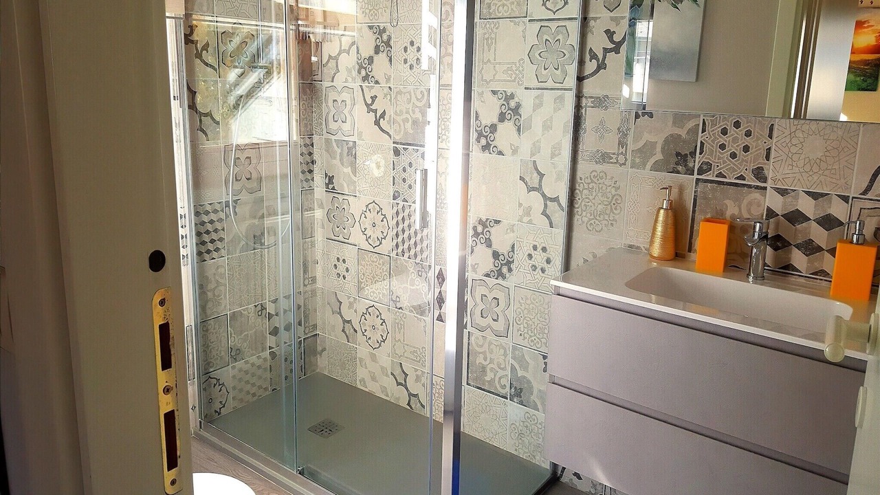 Photo of Bathroom in Crone
