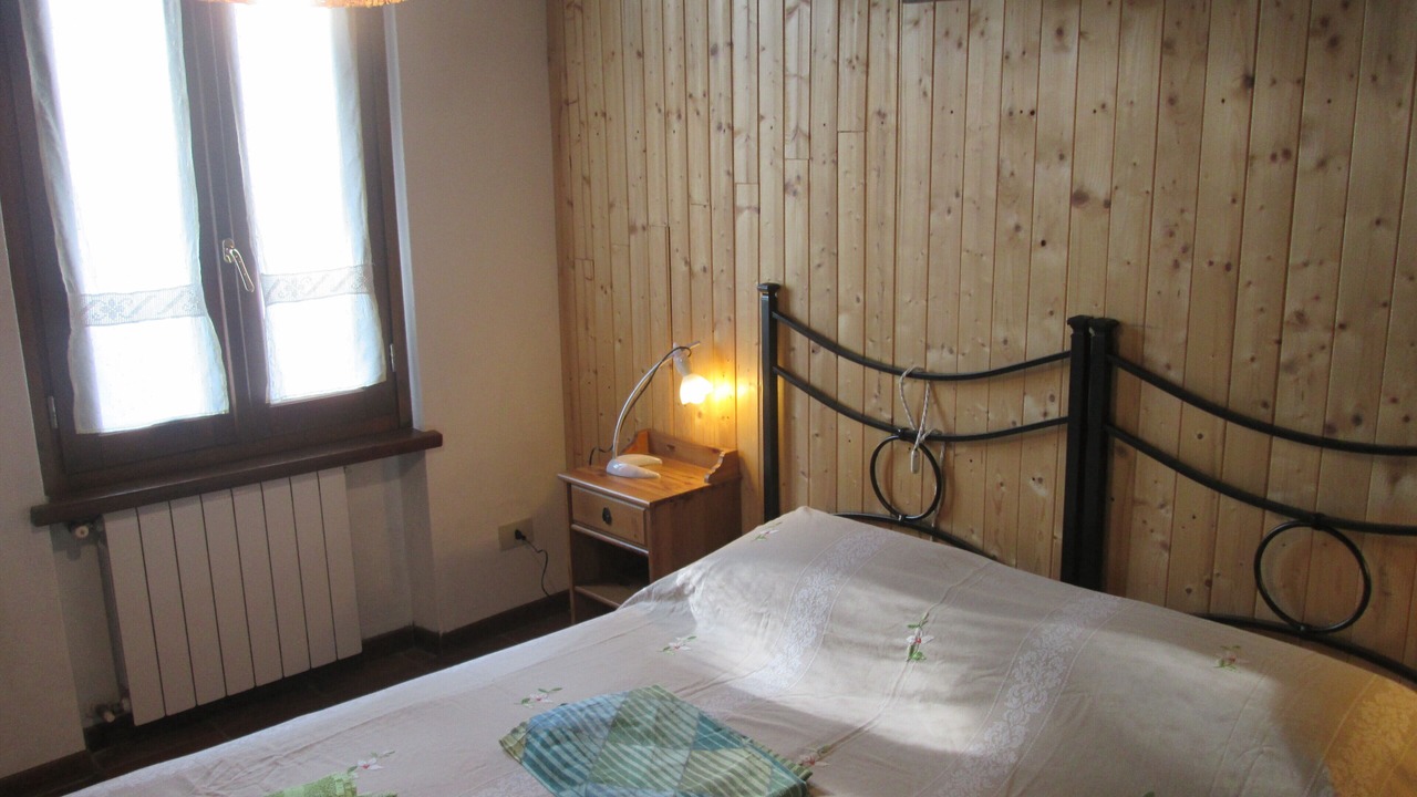 Photo of Bedroom in Puegnago del Garda