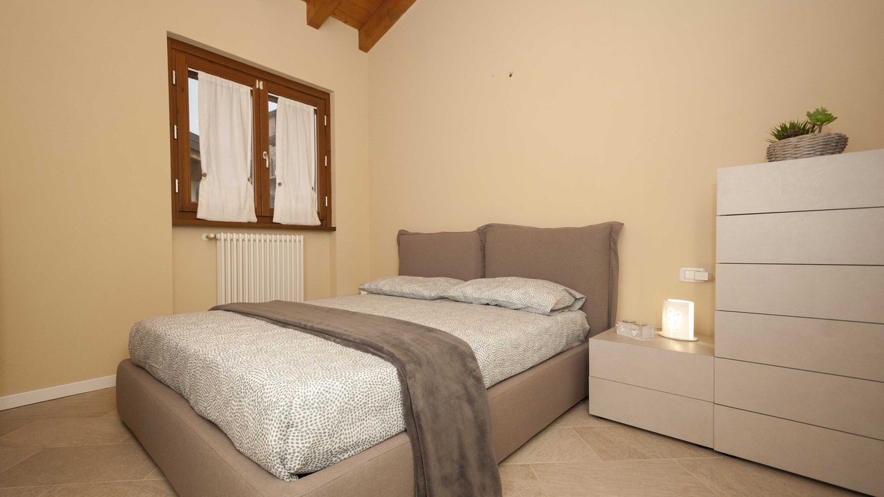 Photo of Bedroom in Costa Volpino