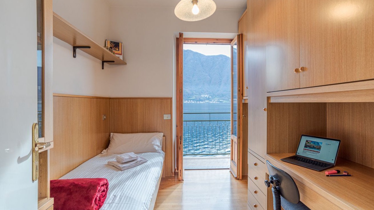 Photo of Bedroom in Colonno