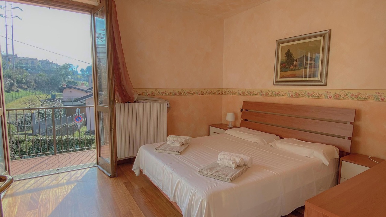 Photo of Bedroom in Lierna