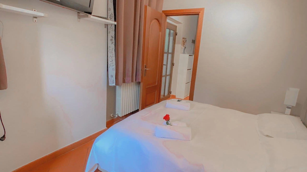 Photo of Bedroom in Lierna