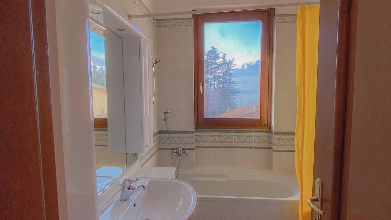 Photo of Bathroom in Lierna