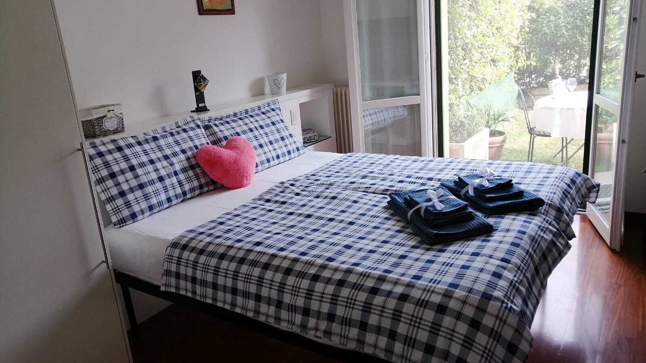 Photo of Bedroom in Colico Piano