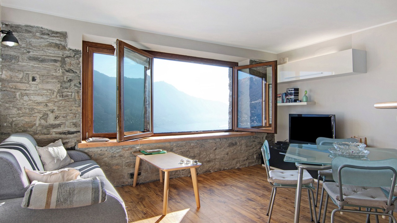 Photo of Livingroom in Moltrasio
