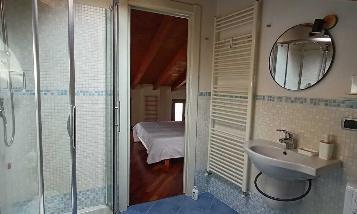 Photo of Bathroom in Lovere Old Town