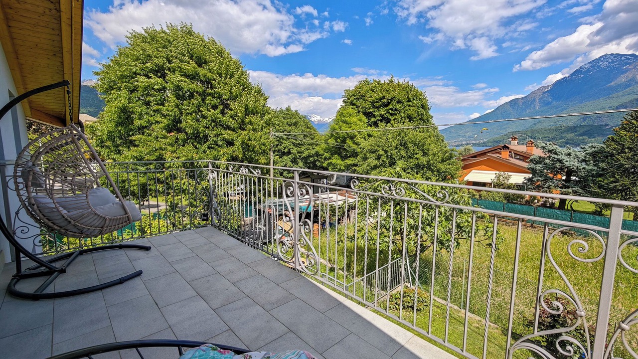 Photo of Patio Balcony in Dongo