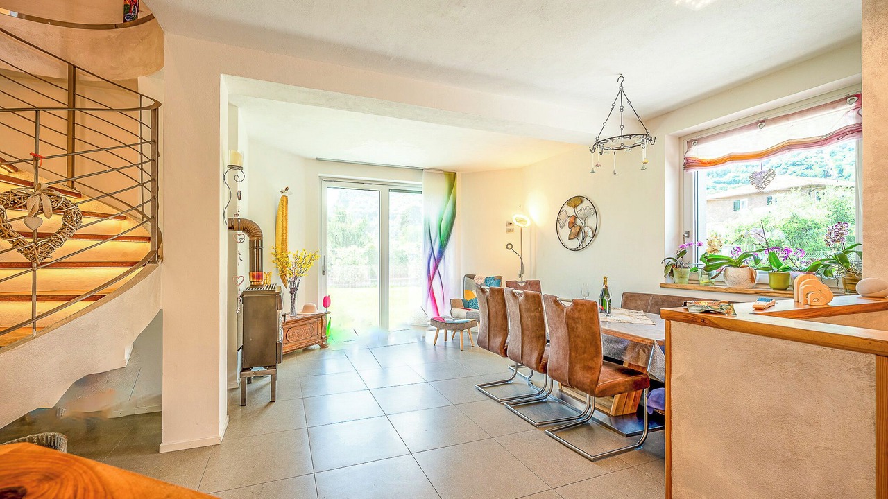 Photo of Livingroom in Dongo