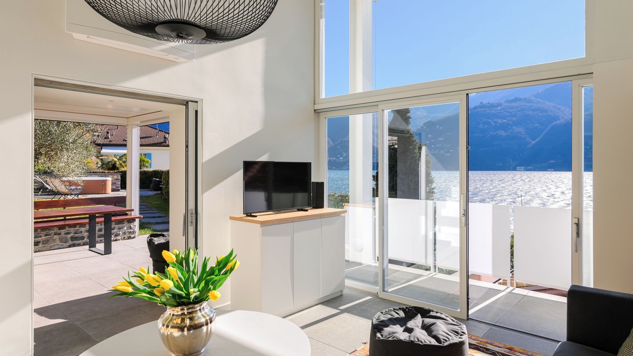 Photo of Livingroom in Carate Urio