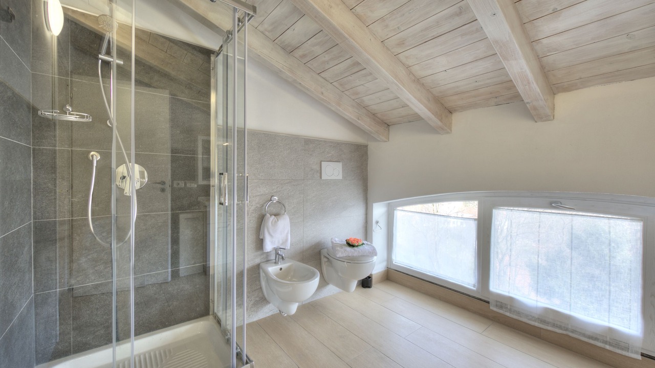 Photo of Bathroom in Arolo