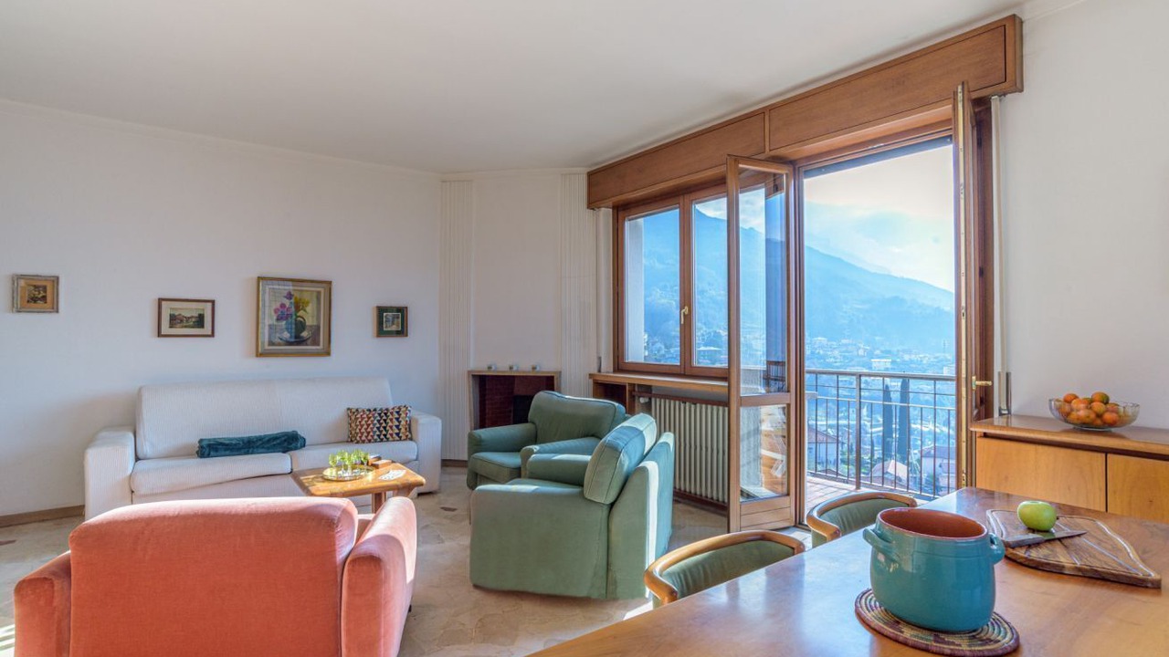 Photo of Livingroom in Mandello del Lario