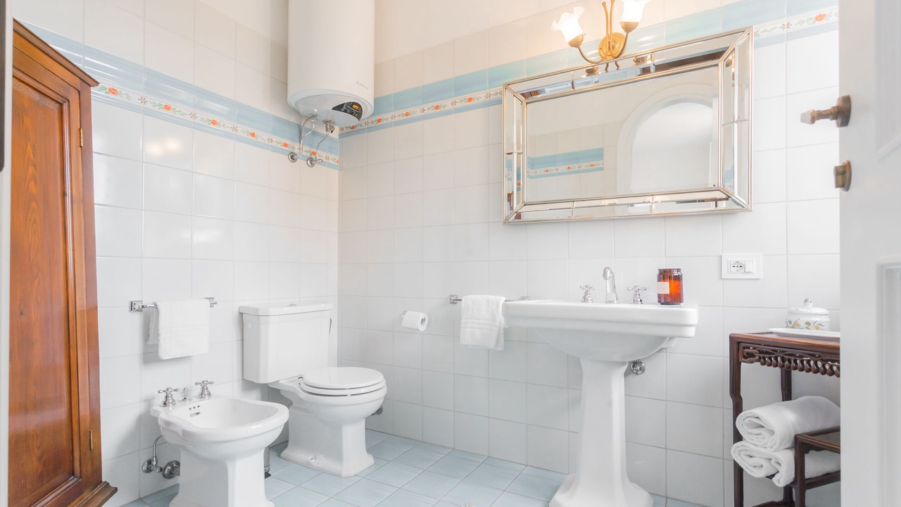 Photo of Bathroom in Torno
