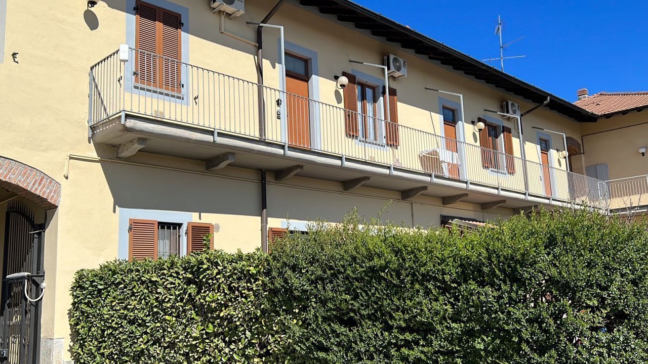 Photo of Outdoor in Rho