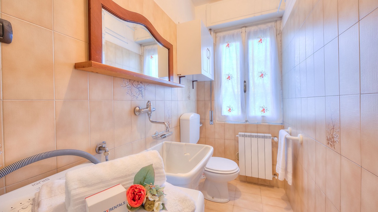 Photo of Bathroom in Angera
