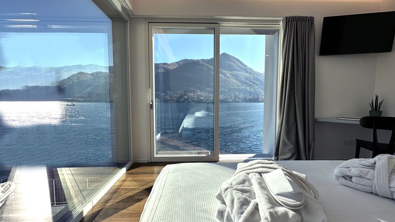 Photo of Bedroom in Carate Urio