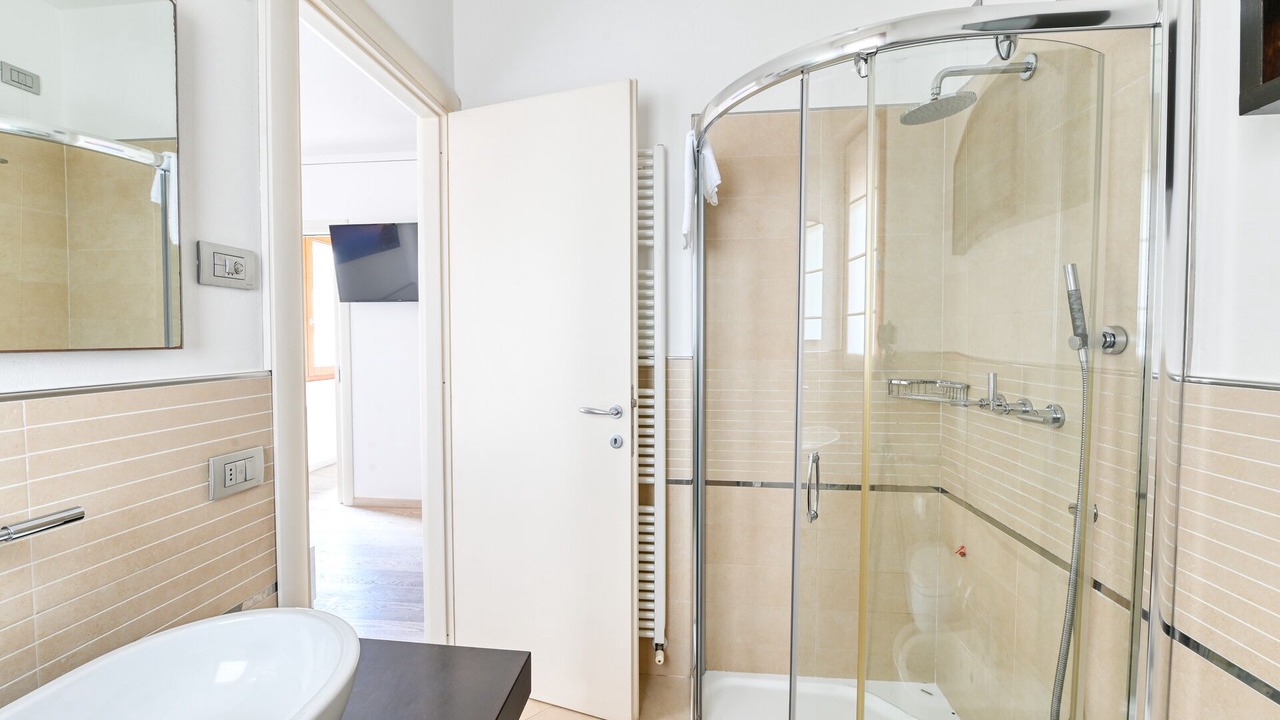 Photo of Bathroom in Lugana