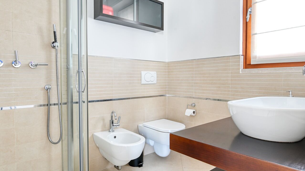 Photo of Bathroom in Lugana