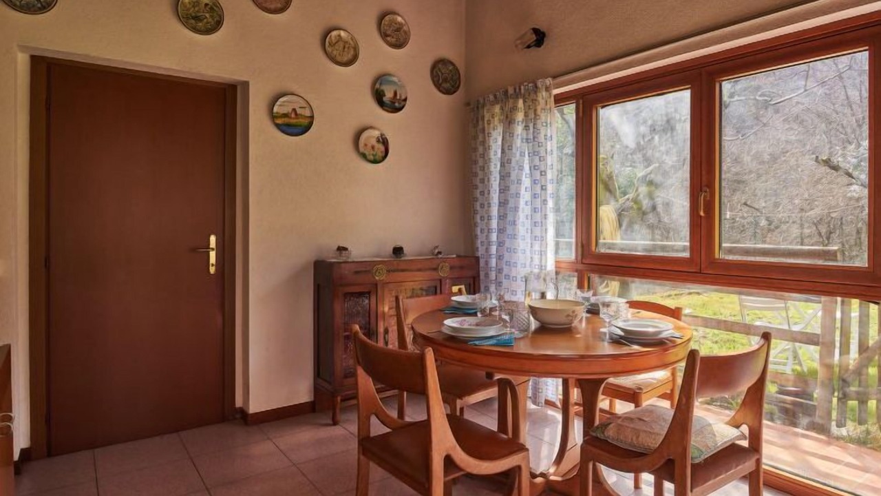 Photo of Bedroom in Claino Con Osteno