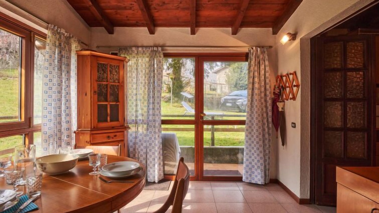Photo of Bedroom in Claino Con Osteno