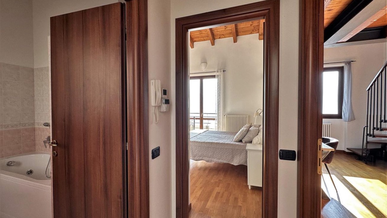 Photo of Bedroom in Carate Urio