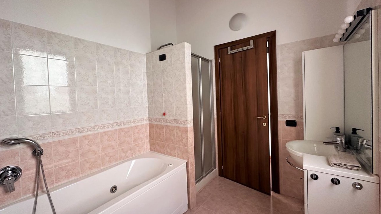 Photo of Bathroom in Carate Urio