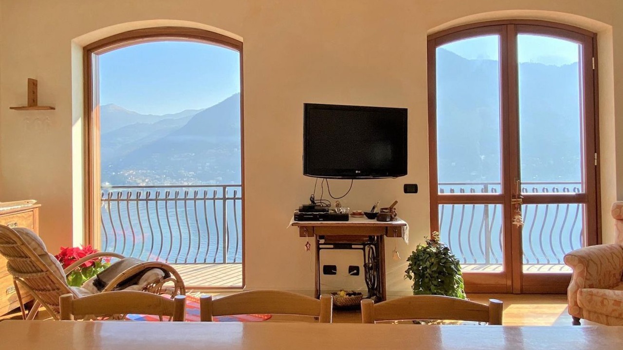 Photo of Livingroom in Moltrasio