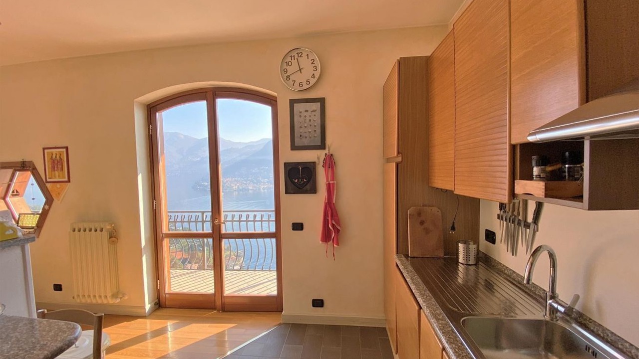 Photo of Kitchen in Moltrasio