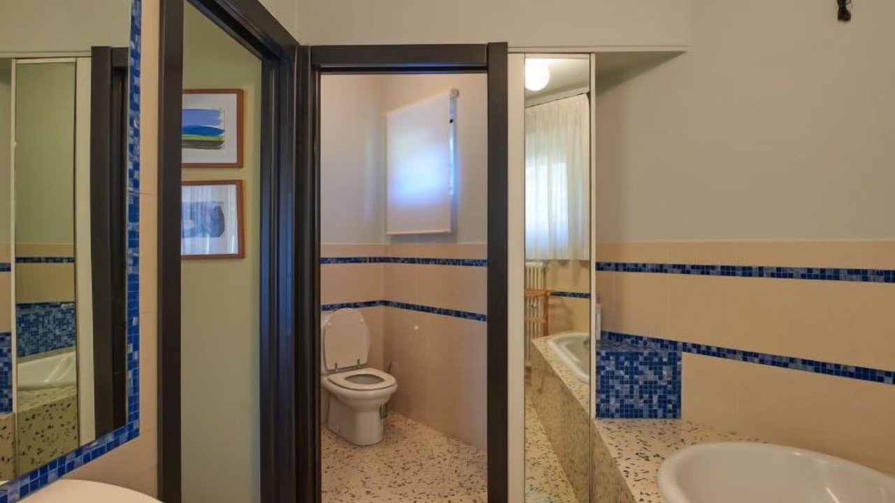 Photo of Bathroom in Cadenabbia