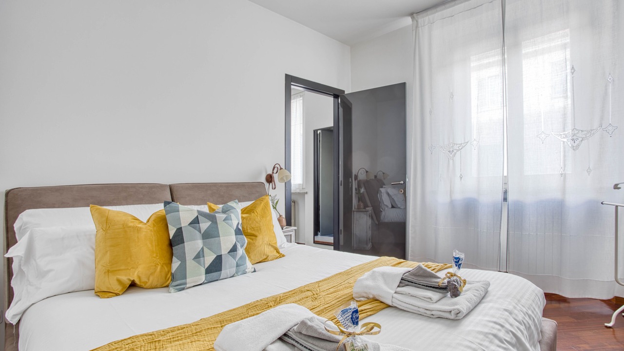 Photo of Bedroom in Tricolore