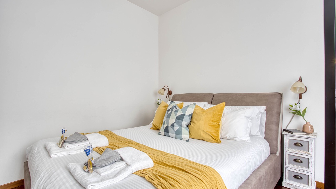 Photo of Bedroom in Tricolore
