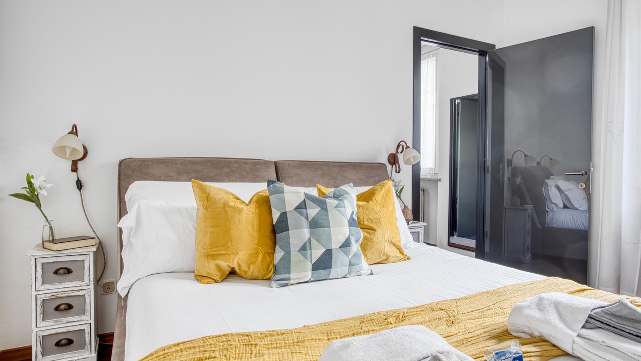 Photo of Bedroom in Tricolore