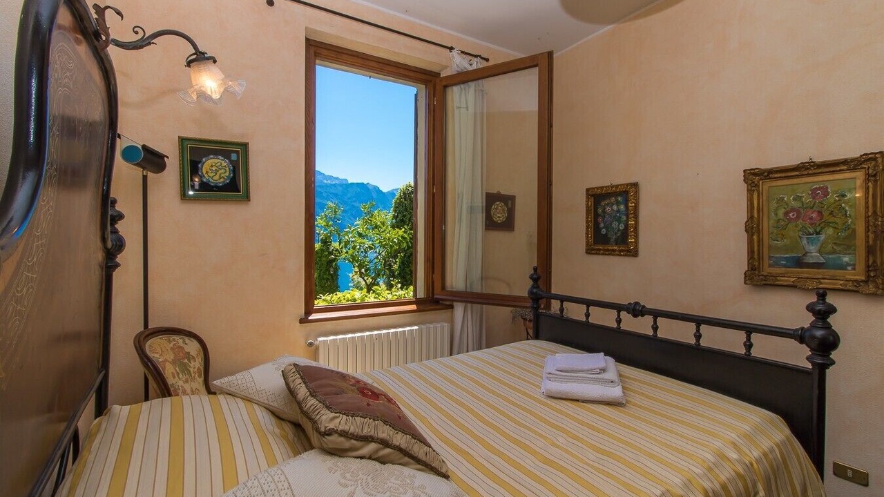Photo of Bedroom in Cadenabbia