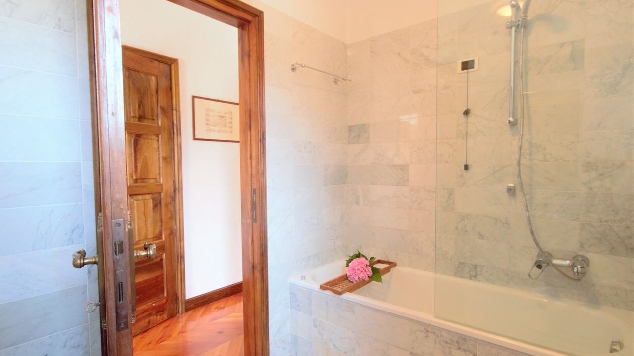 Photo of Bathroom in Cremia