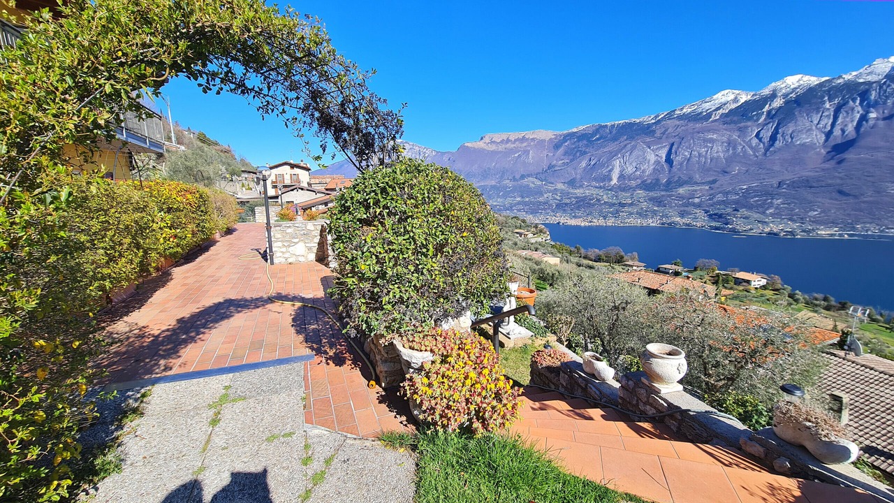 Photo of Outdoor in Arias