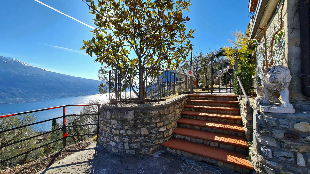 Photo of Outdoor in Arias
