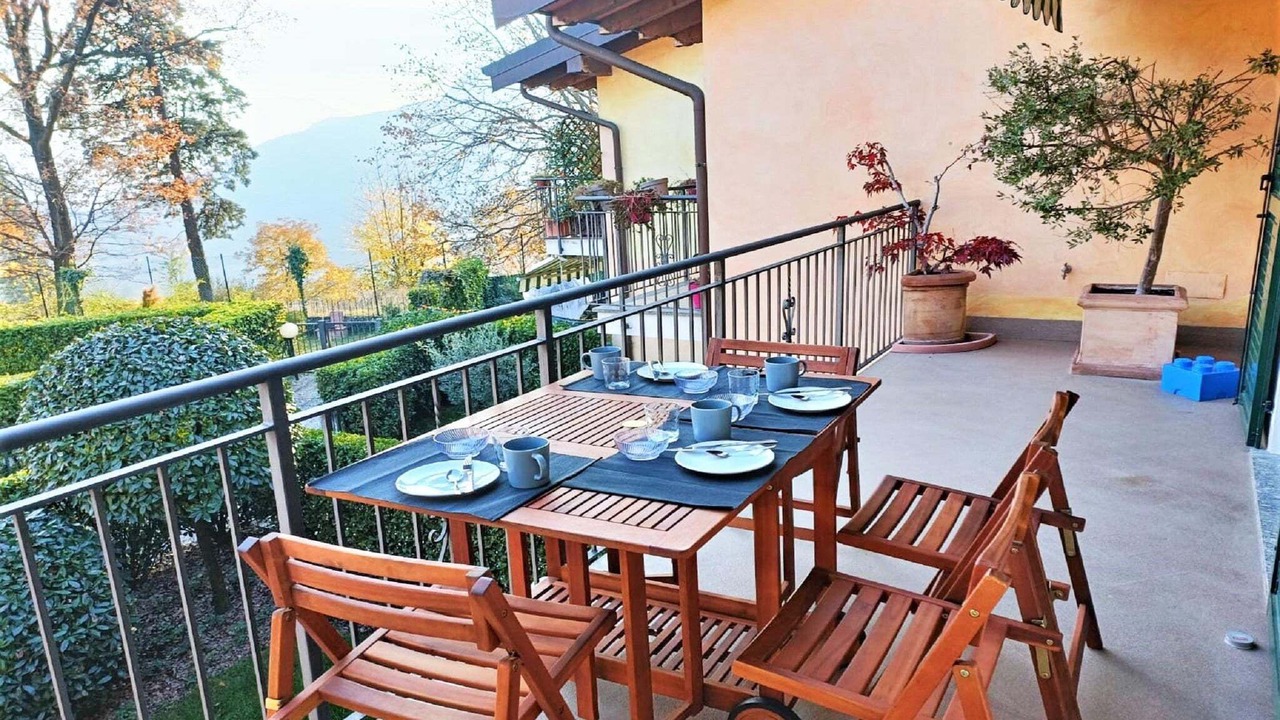 Photo of Patio Balcony in Montegrino Valtravaglia