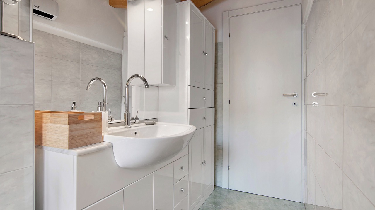 Photo of Bathroom in Oria