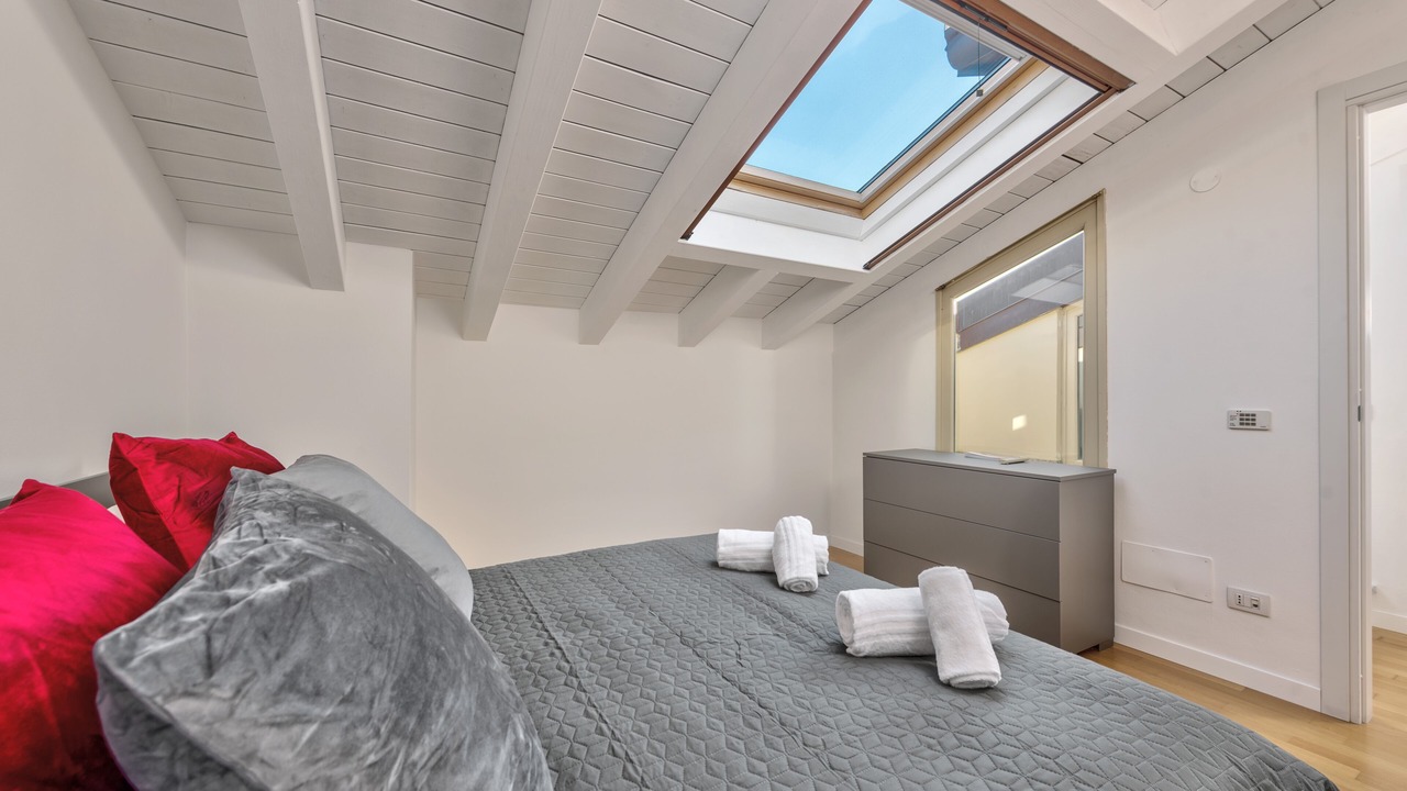 Photo of Bedroom in Como City Centre