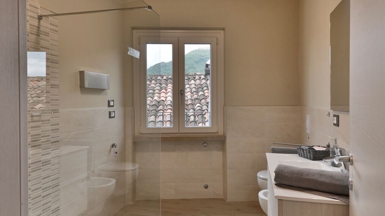 Photo of Bathroom in Aer