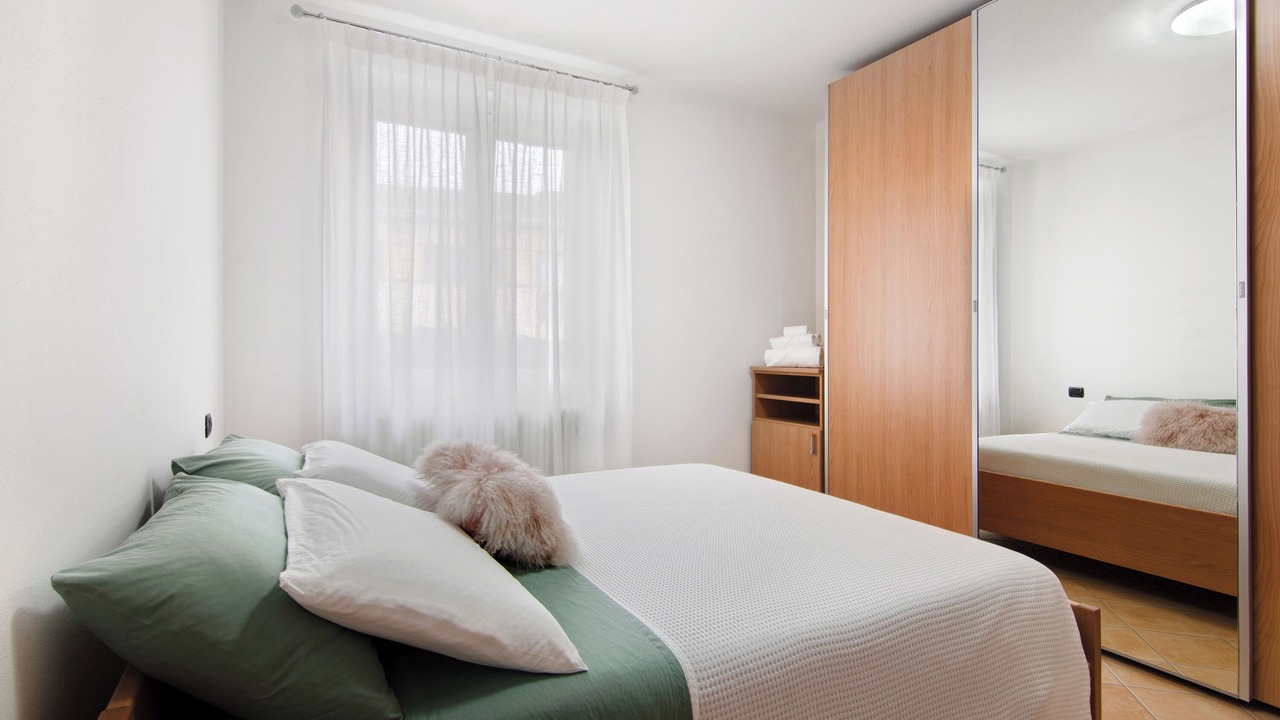 Photo of Bedroom in Colico Piano