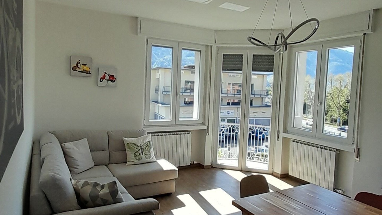 Photo of Livingroom in Costa Volpino