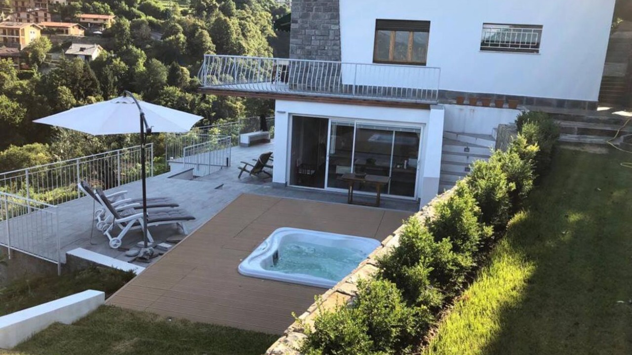 Photo of Patio Balcony in Argegno