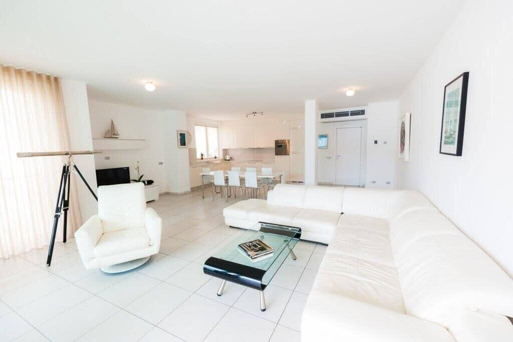 Photo of Livingroom in Maccagno