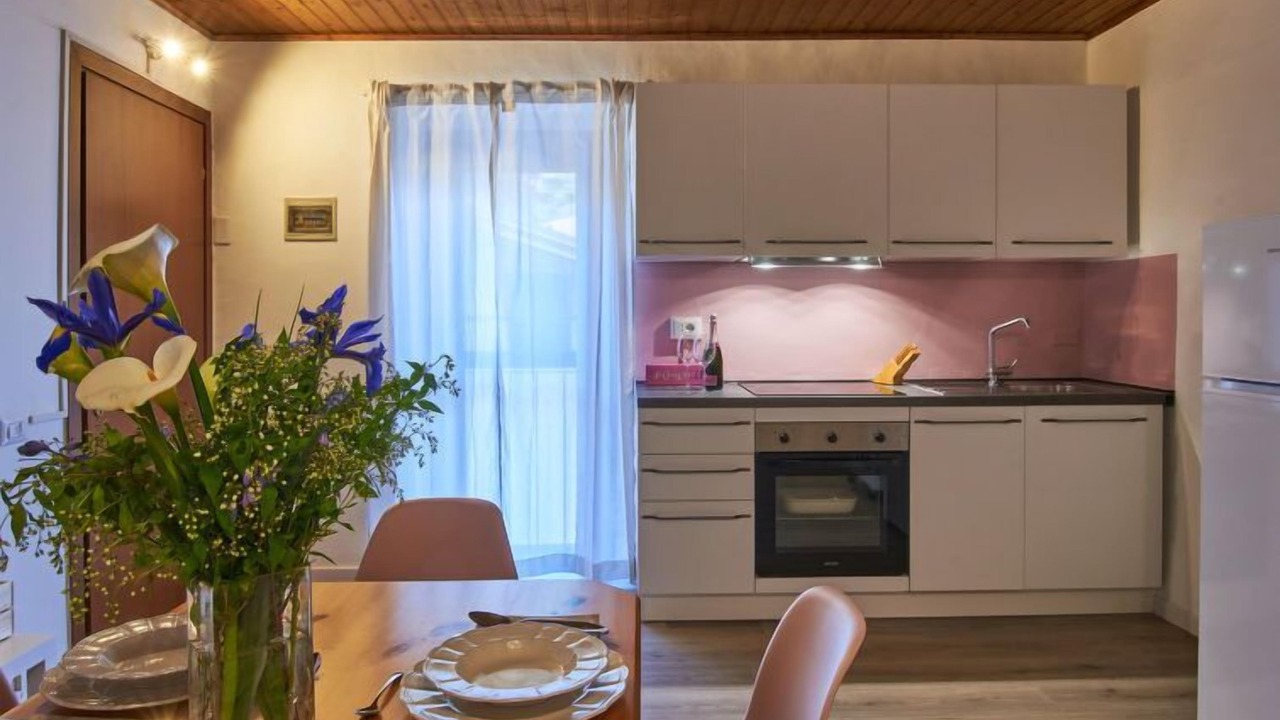 Photo of Bedroom in Claino Con Osteno