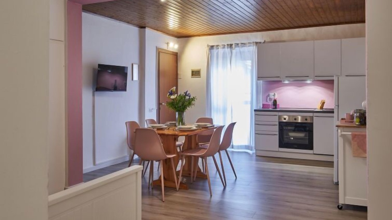 Photo of Bedroom in Claino Con Osteno